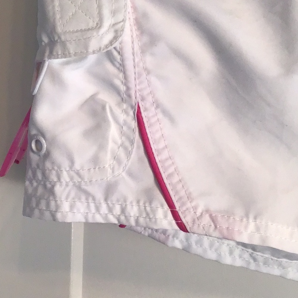O’Neill women’s size 11 shorts, white with pink - Picture 4 of 12